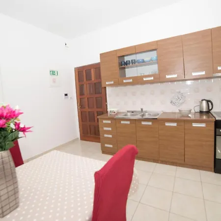 Pavla&niko Apartment