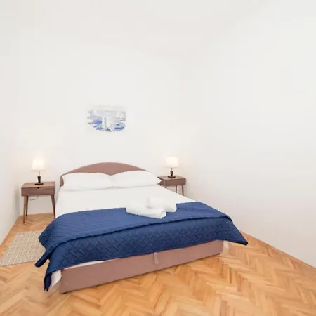 Pavla&niko Apartment